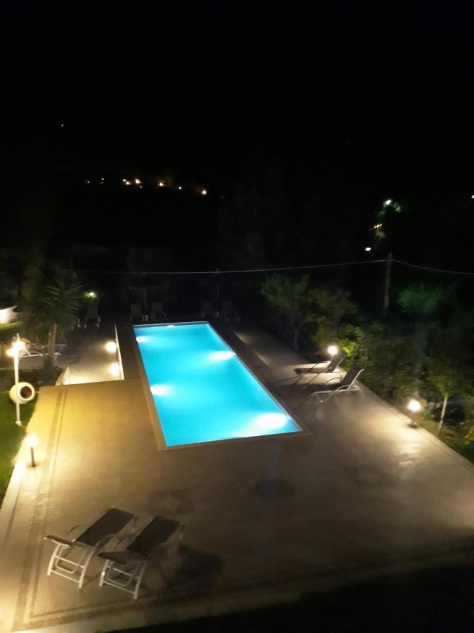Manos Studios Kolios Bagian luar foto